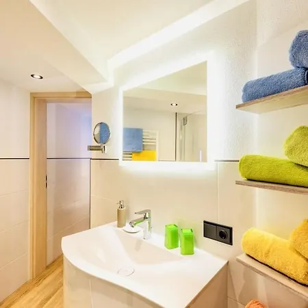 בית נופש Mit 2 Schlafzimmer *